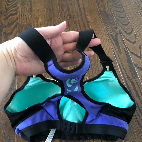 Victoria’s Secret VSX Sport 34D Sports Bra w/Adjustable Straps/Mesh Sides/Wired - Picture 7 of 13